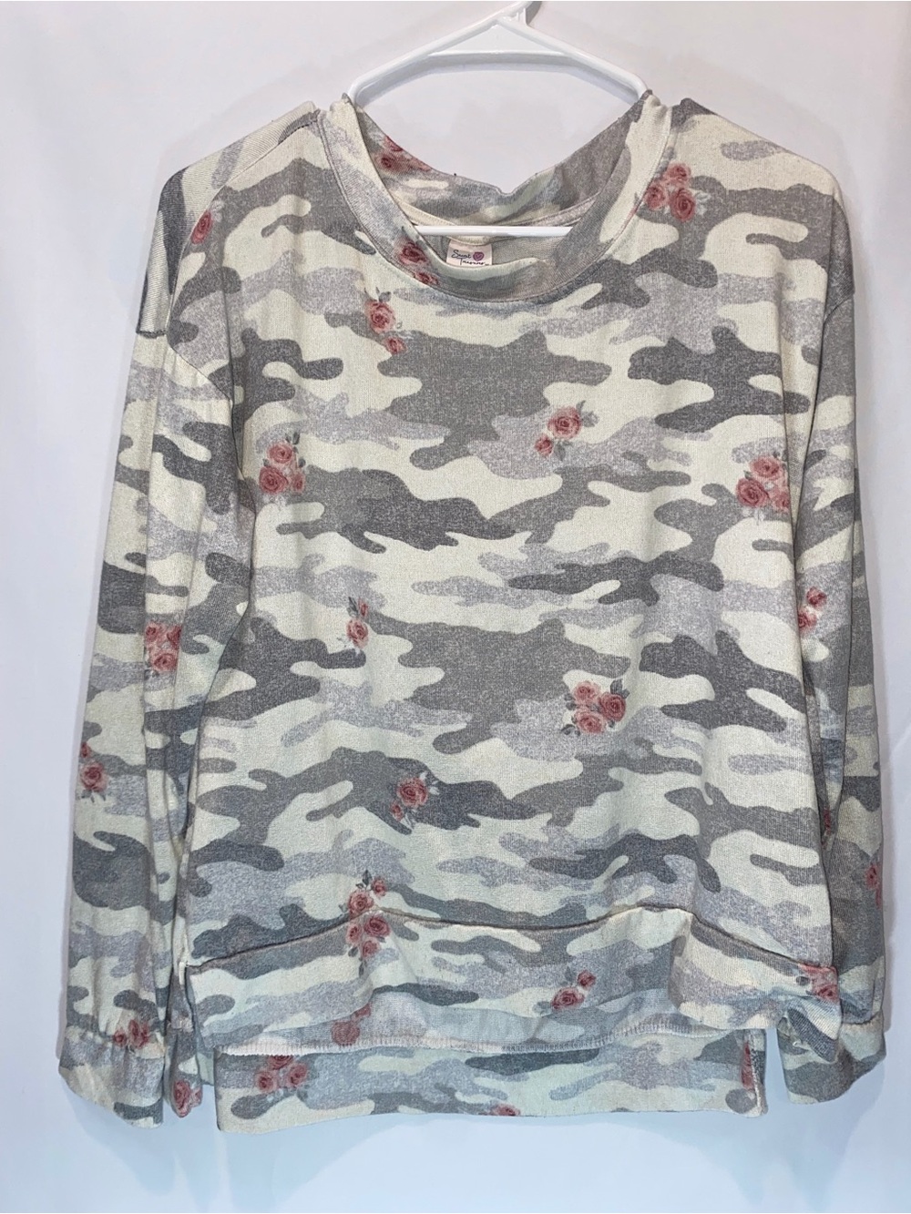 Secret Treasures Floral Camo Crewneck Sweater - Gray, Cream & Pink